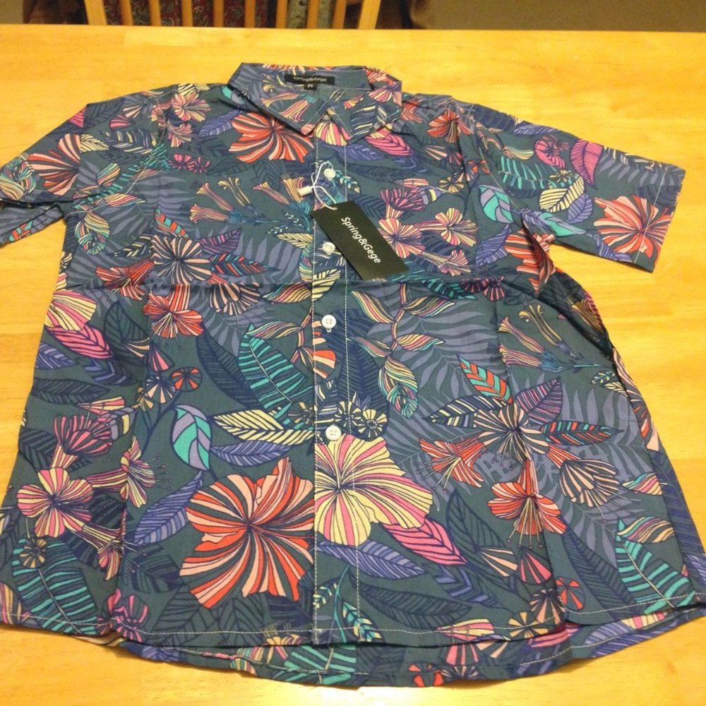Boys Size 7-8 hawaiian style shirt, new